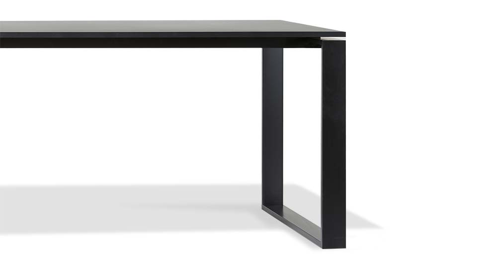 stôl do kancelárie