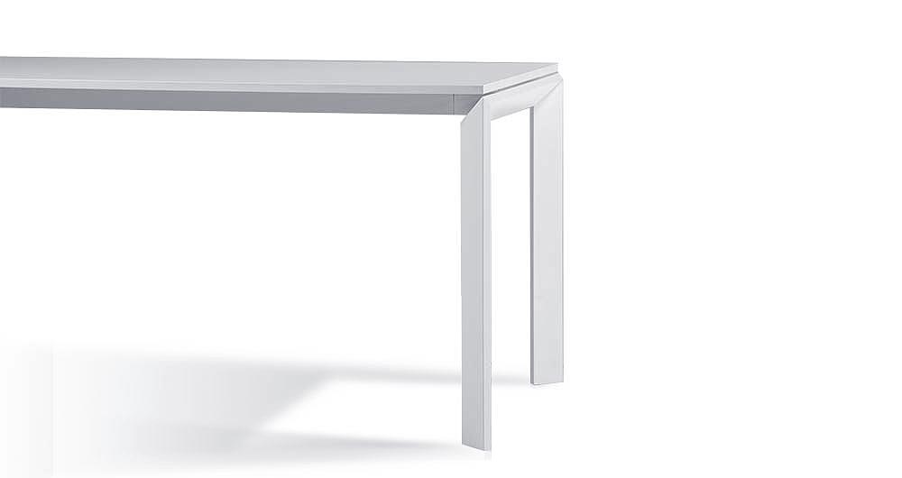 stôl do kancelárie